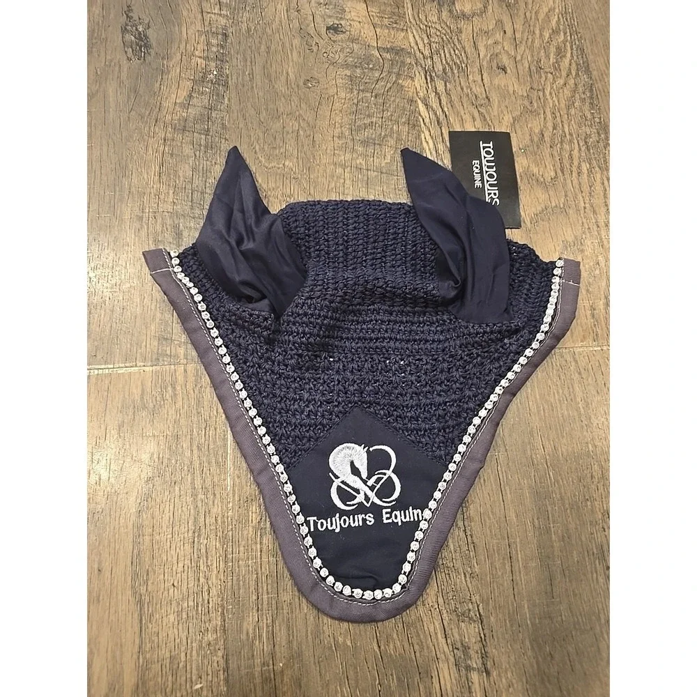 horse ear bonnet